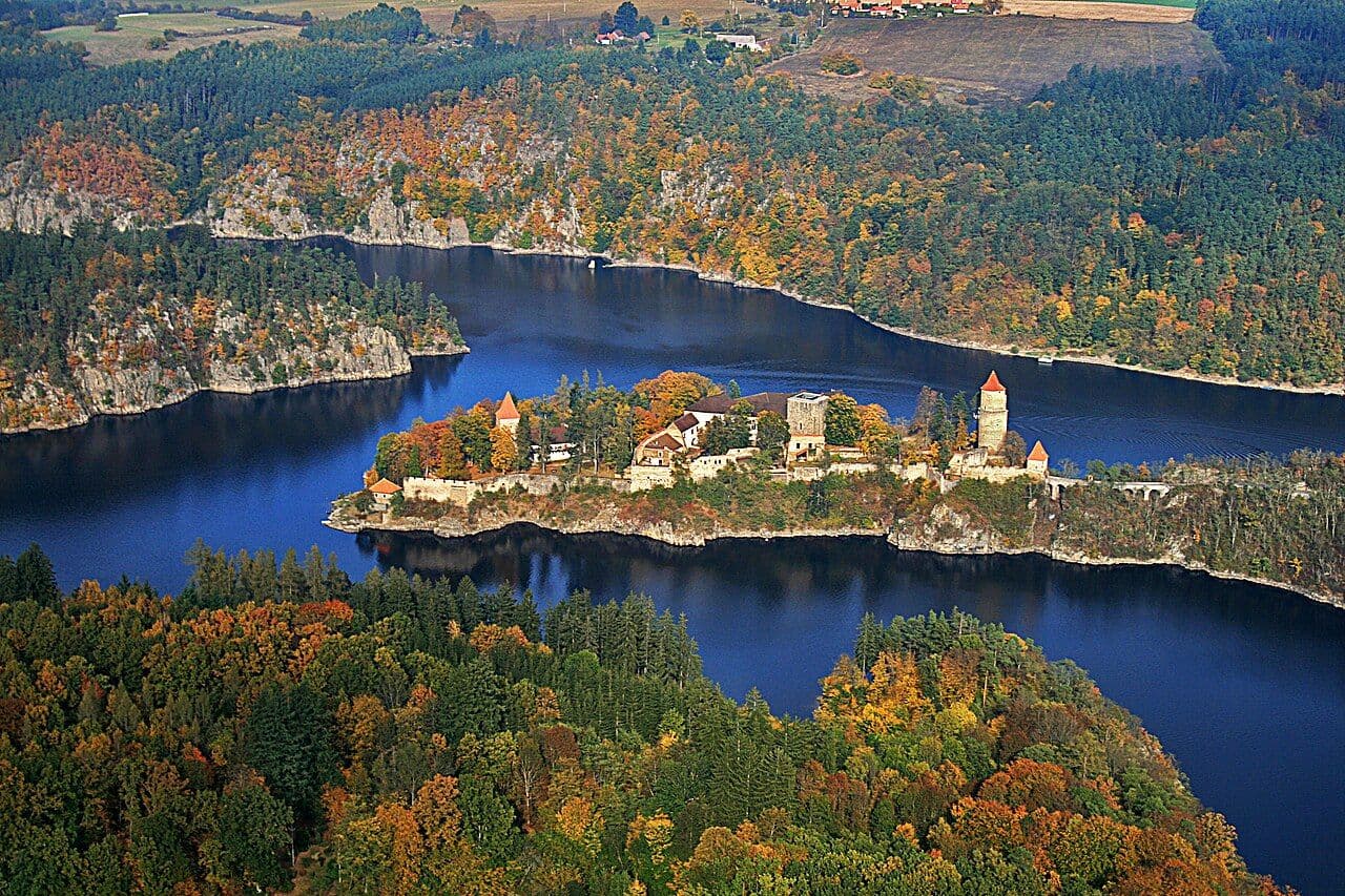 most haunted places  -  Zvíkov Castle RatePunk