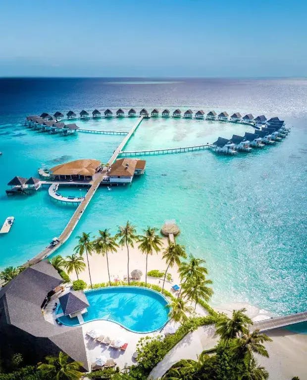10 Wasserbungalow Malediven - Centara Grand Island Resort & Spa Maldives ratepunk