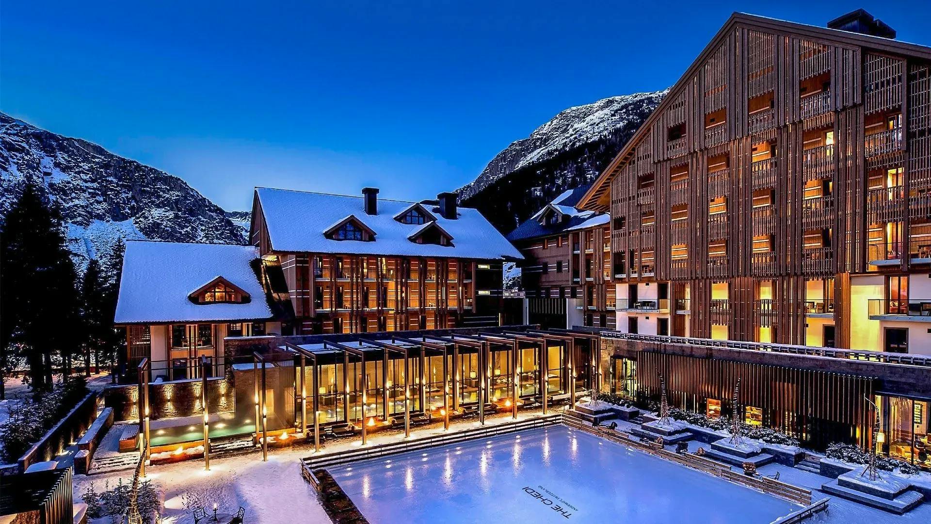 TOP 20 The Most Luxurious Hotels In The World [2023]