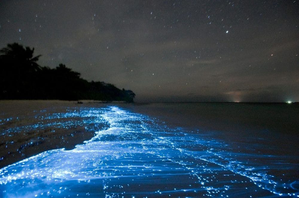 10 scientifically impossible places that actually exist