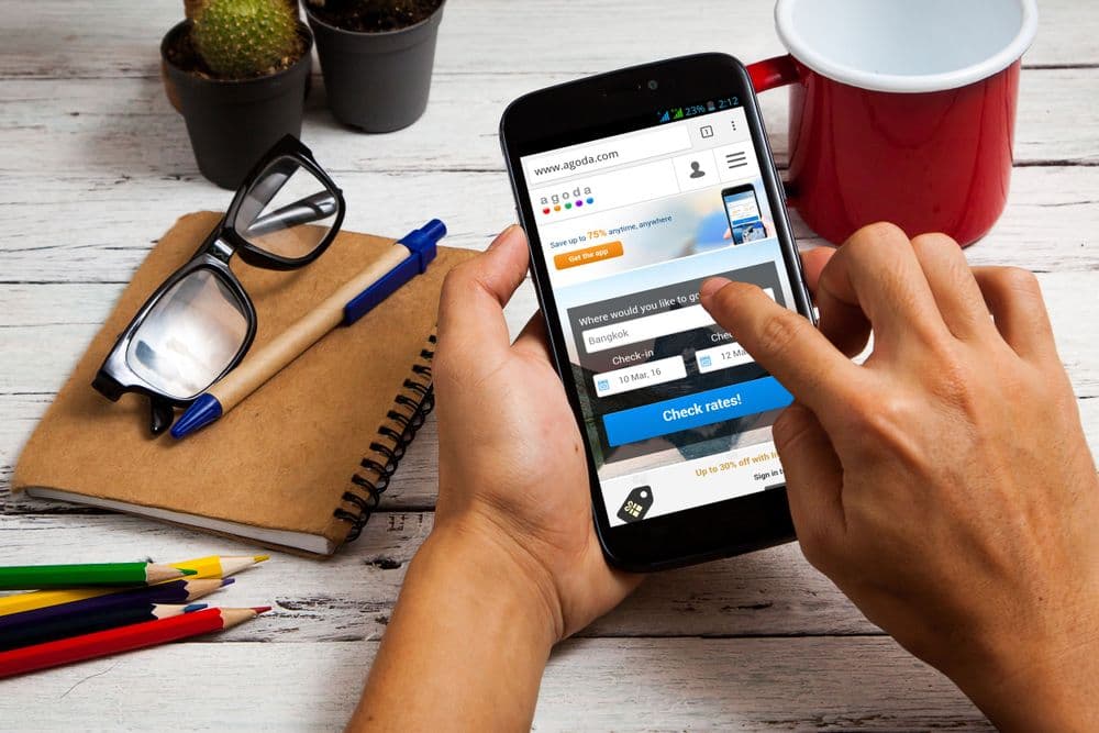 Agoda or Booking: Making the Right Choice in 2023