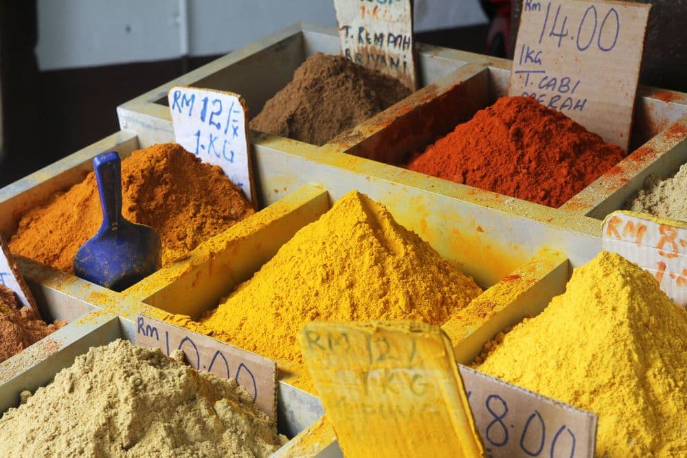 Foodie Destinations: Unravelling the Tastiest Destinations and Hotels for Food Enthusiasts