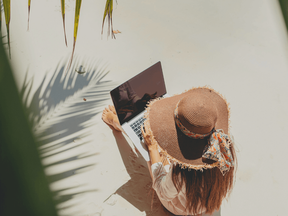 TRAVEL TRENDS 2022: WORKATION TIPS & TRICKS