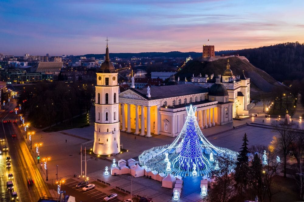 Cities With Beautiful Christmas Trees 2023 / 2024