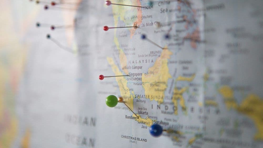 Cheapest Way to Fly Multi-City in 2027: One Booking or Several?