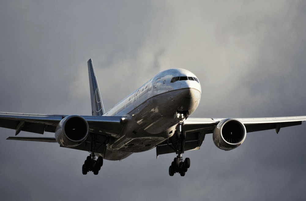 Best Platform to Find the Cheapest Flight Tickets & Deals from Prague, Czechia