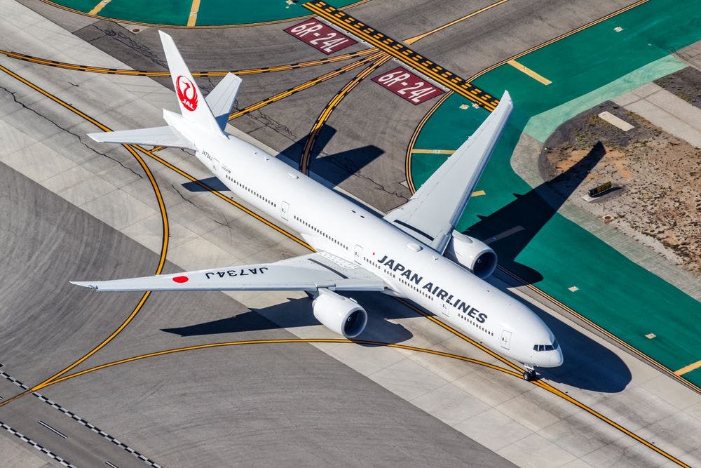 Japan Airlines vs Singapore Airlines : Which One is Better? 