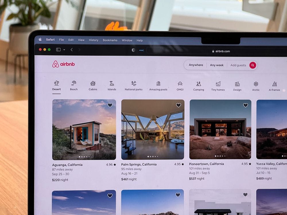 Airbnb Plus vs Luxe: What are they and which one to choose?
