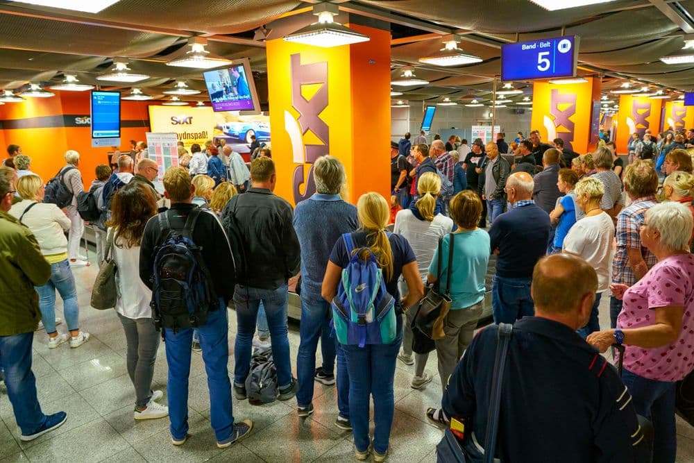 The Worst Airports in 2023 (Based On Delays and Cancellations)