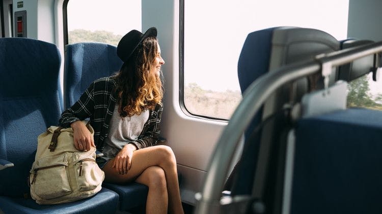 Safety Tips for Traveling Alone | RatePunk
