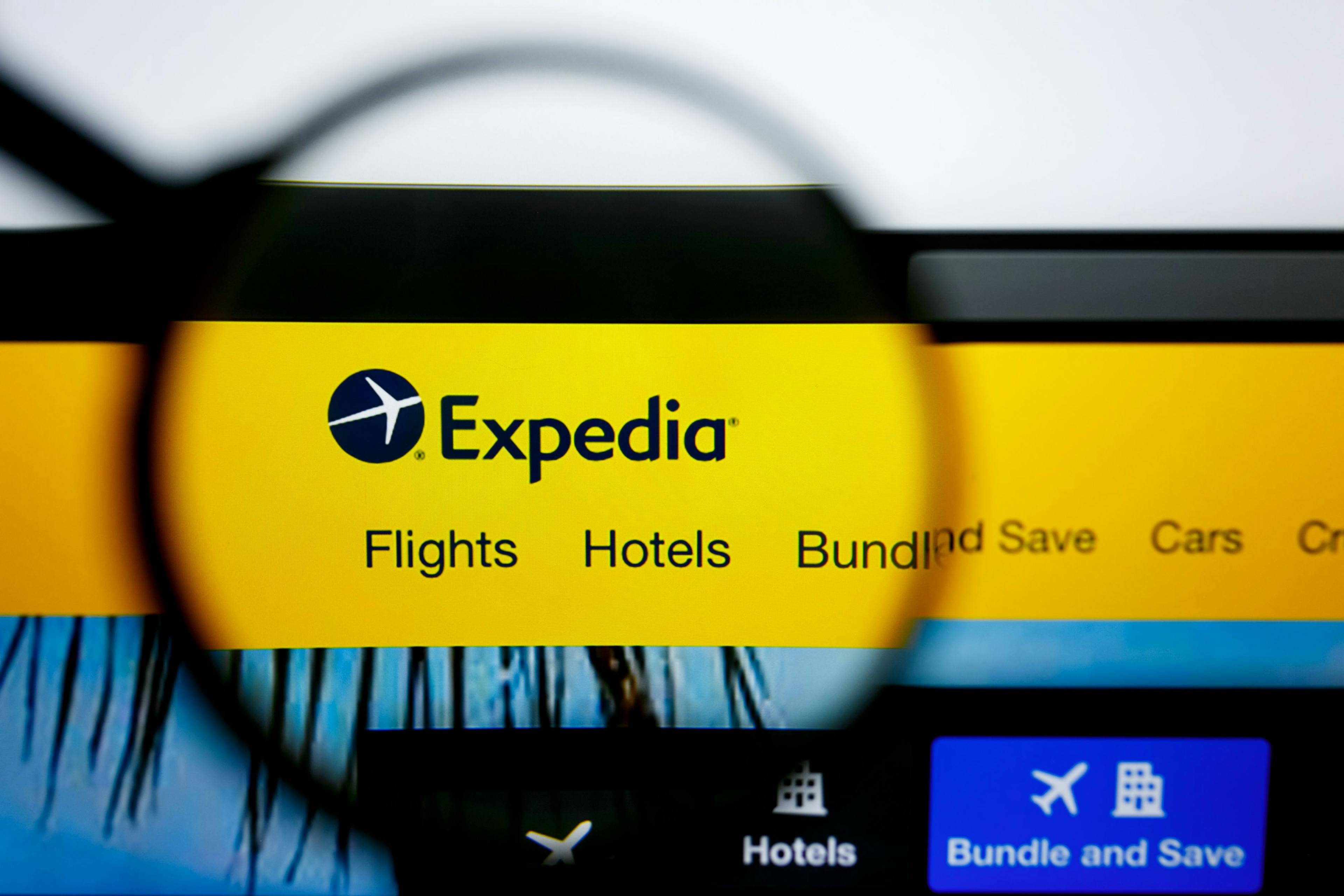 Expedia vs. Priceline: Comparing the Top Travel Booking Platforms - RatePunk  1