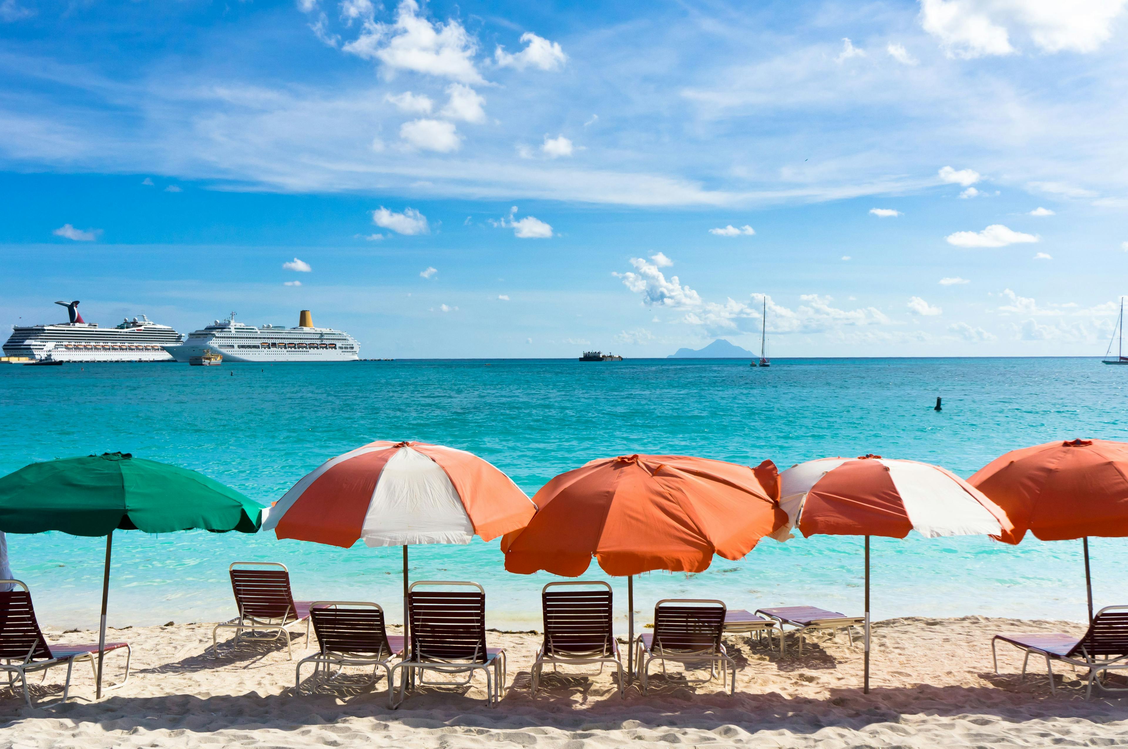 Norwegian Cruise Line vs. Royal Caribbean: A Traveler's Guide to Choosing 