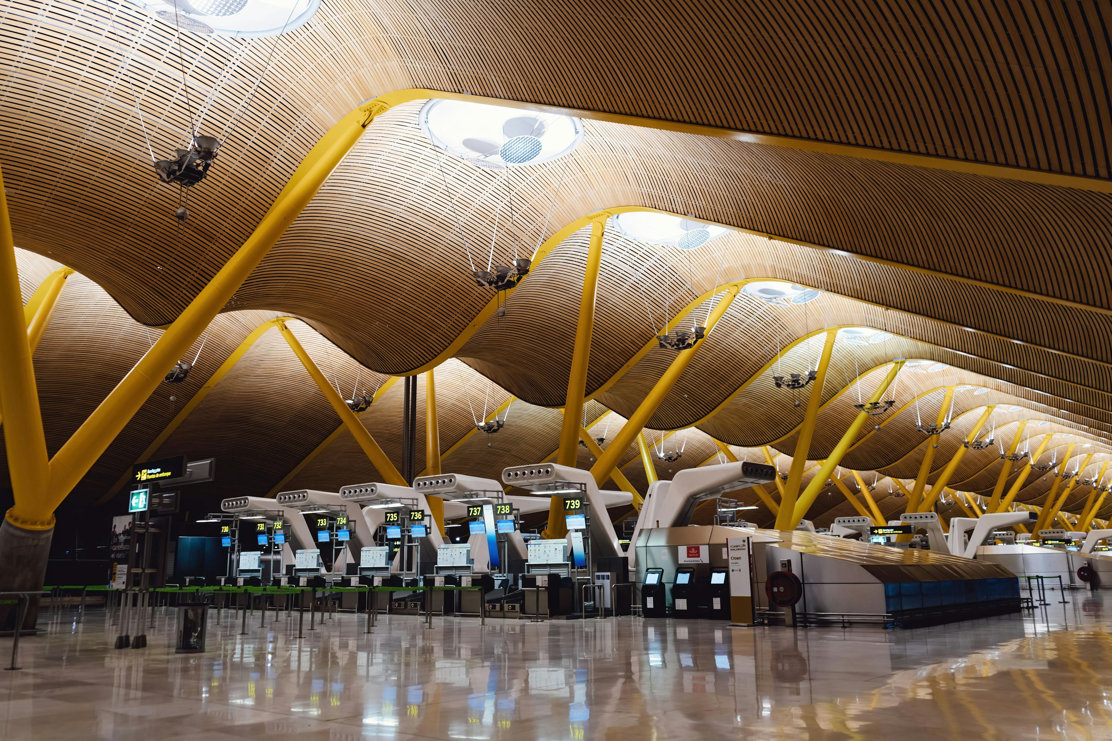 the best airport in the world 2023 - Madrid Barajas - RatePunk