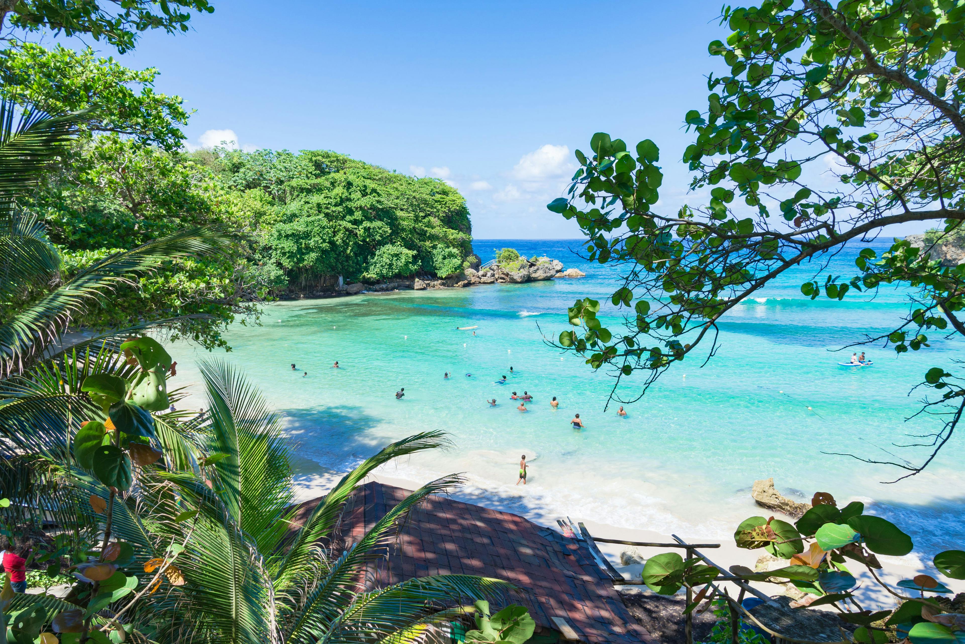 Best Islands to Visit in December - Jamaica - ratepunk hotel price comparison