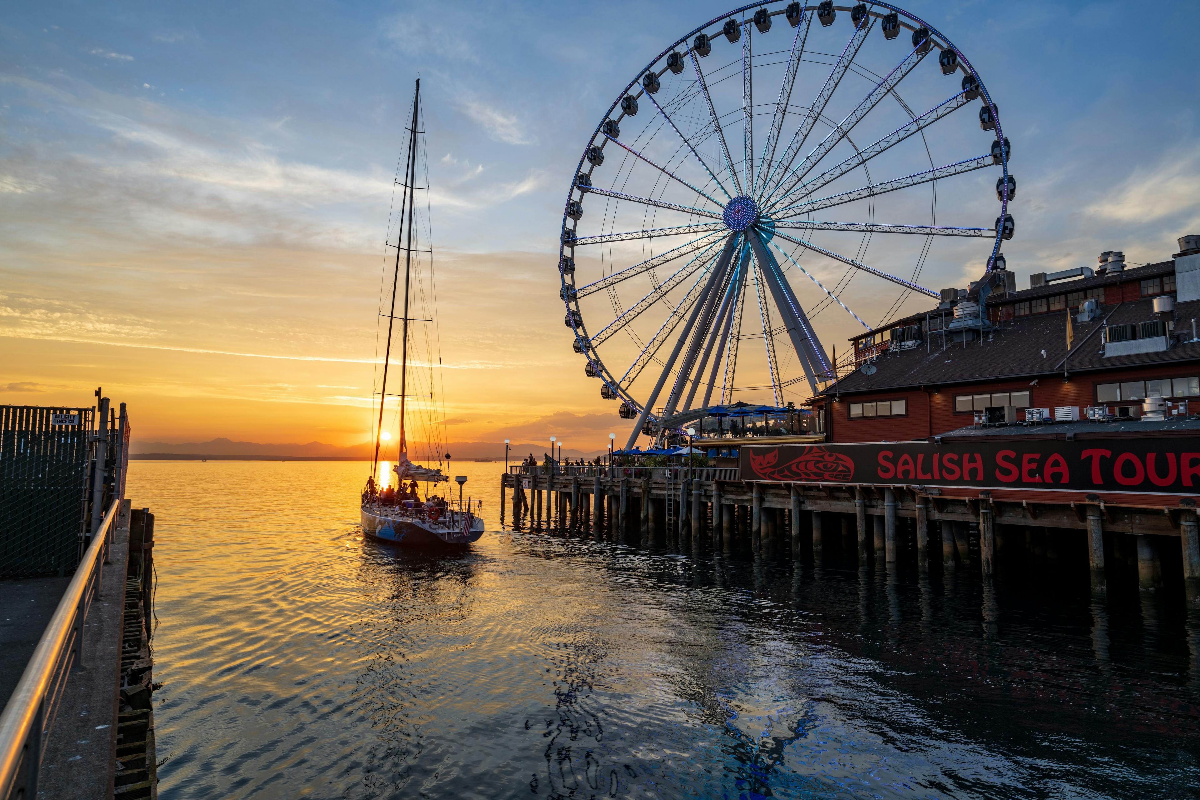 Best Places in America to Travel as Solo Female - Seattle - ratepunk 