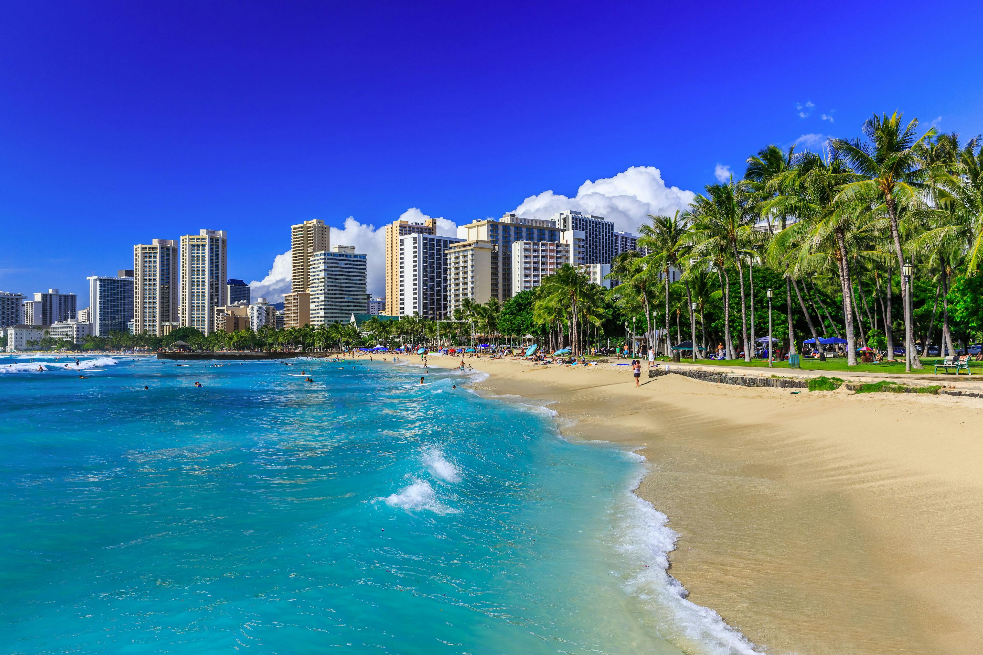 Safest cities to visit in the USA - Honolulu, Hawaii - RatePunk