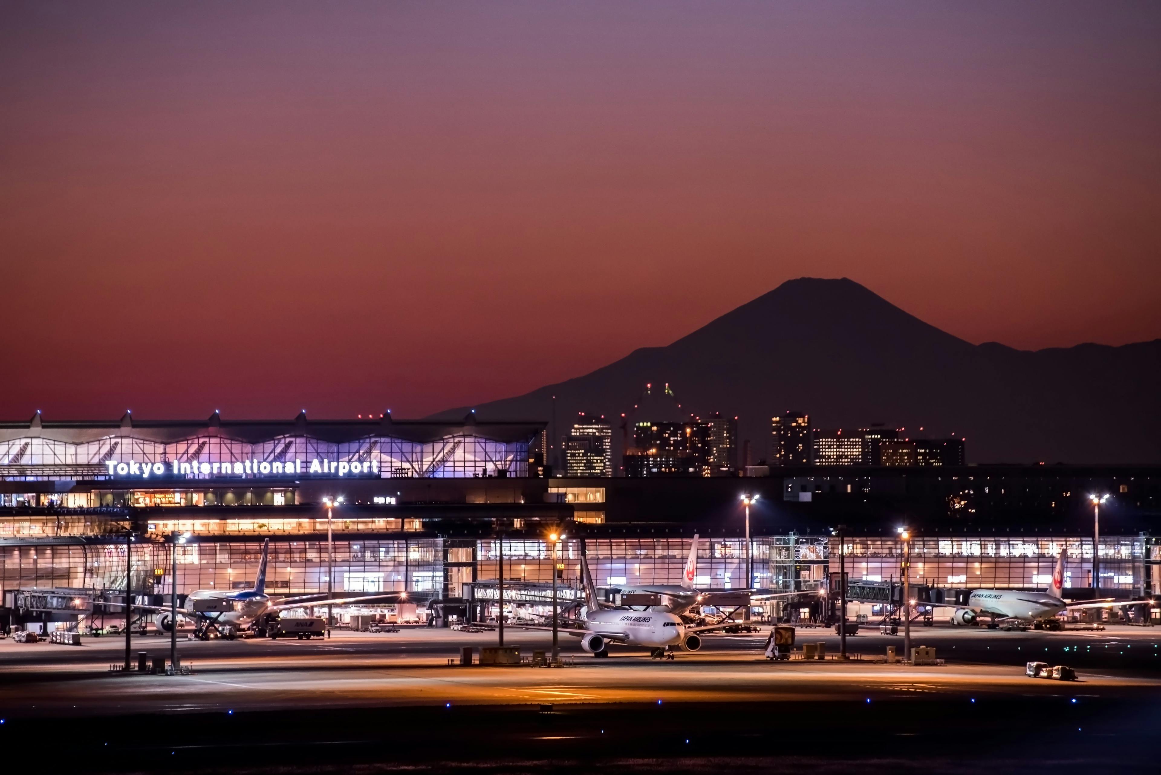 Tokyo Narita Airport - one of the best airports in the world 2023 - RatePunk