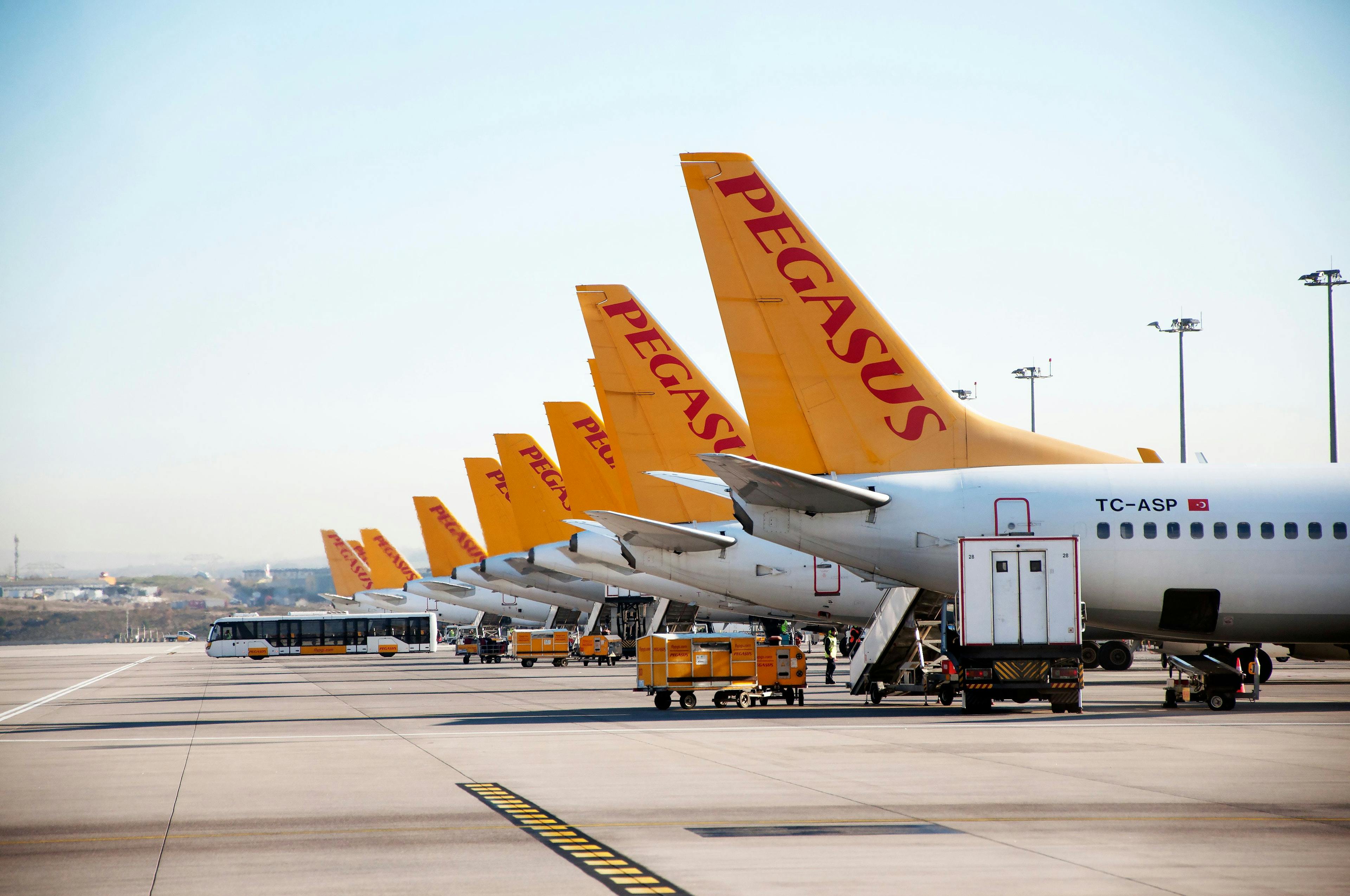 Europe’s Budget-Friendly Airlines You Need to Know - pegasus airlines - turkey - low-budget airlines - ratepunk